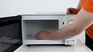 Comment remplacer la came d'entra&icirc;nement (poussoir) d'un micro-ondes | Conseils de r&eacute;paration et d'entretien